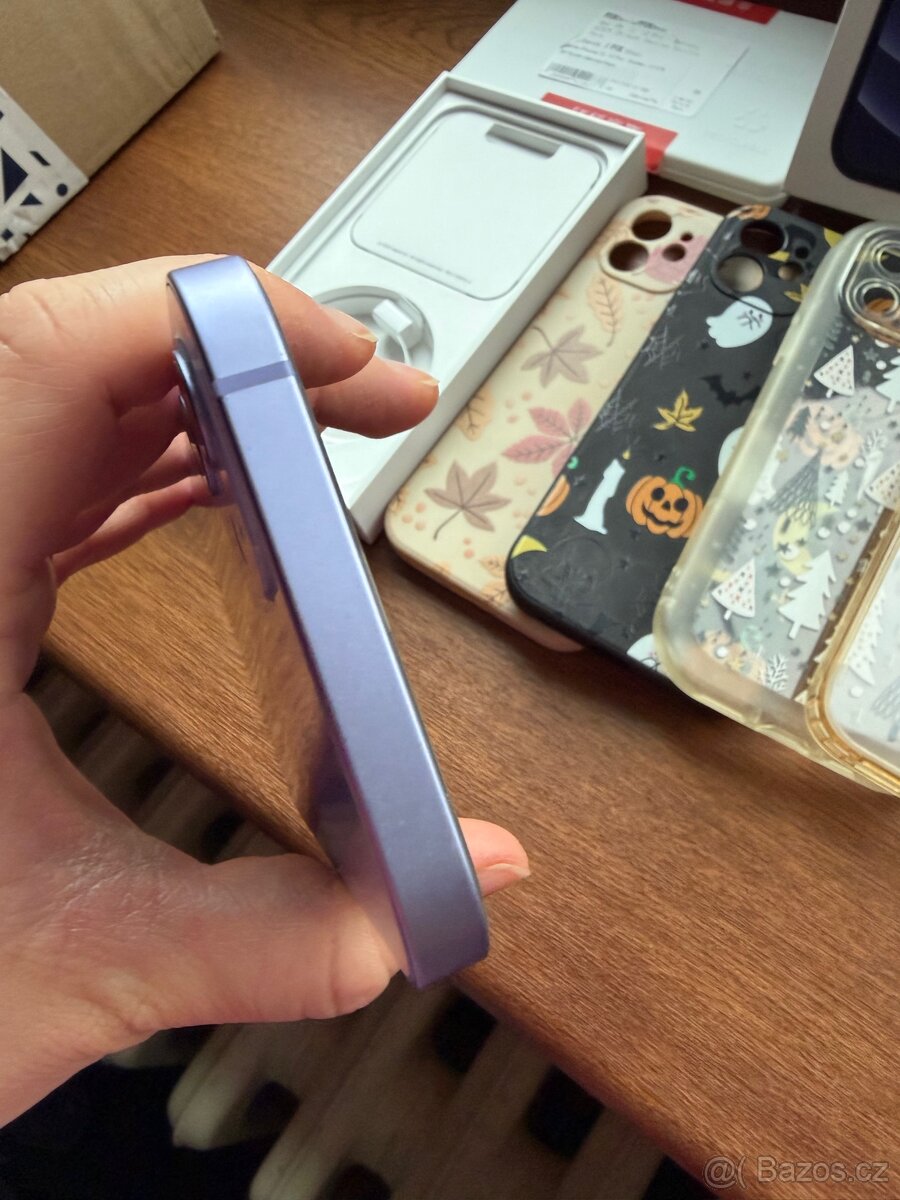 Prodám iPhone 12 128GB - 6