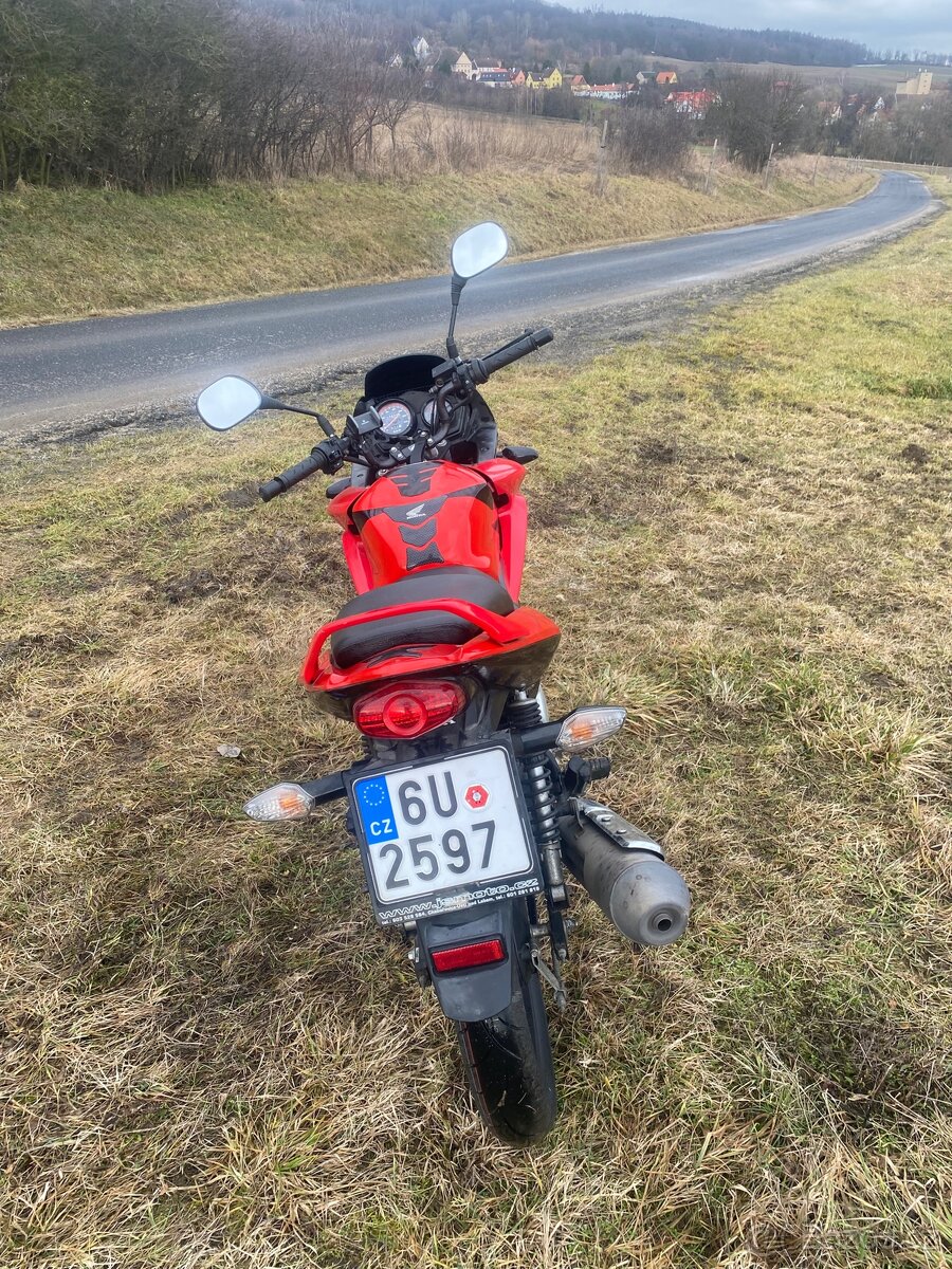 Honda CBF 125 2009 - 6