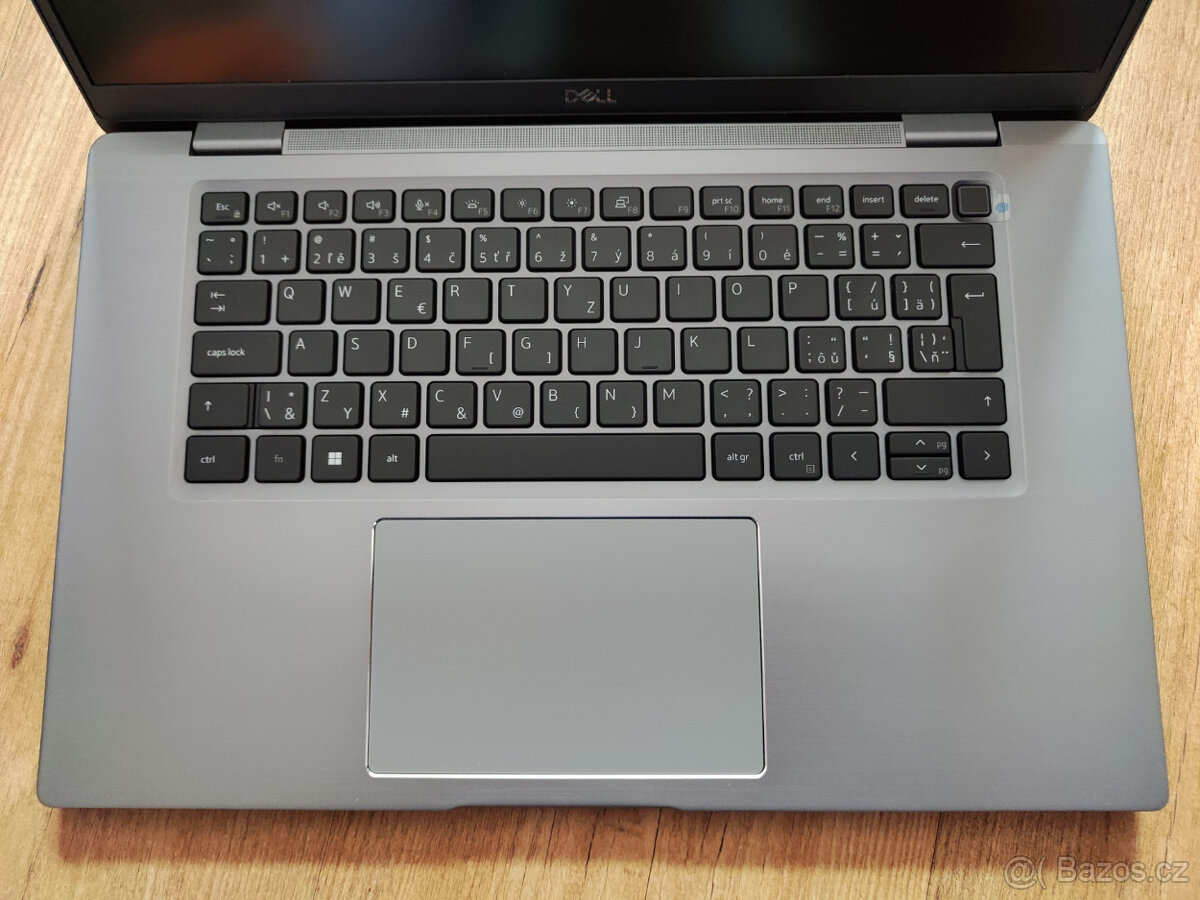 Ultrabook Dell Latitude 7520 i5-1145G7 16GB DDR4 512GB SSD - 6