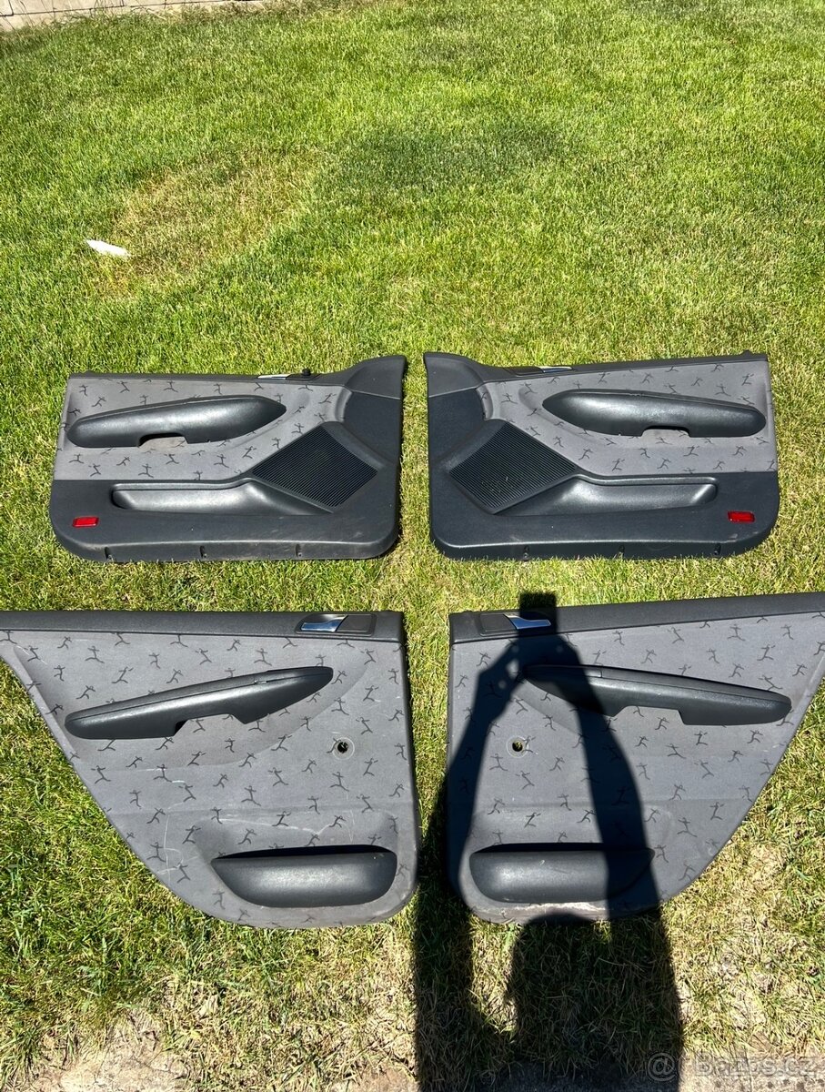 Interier skoda fabia 1 - 6