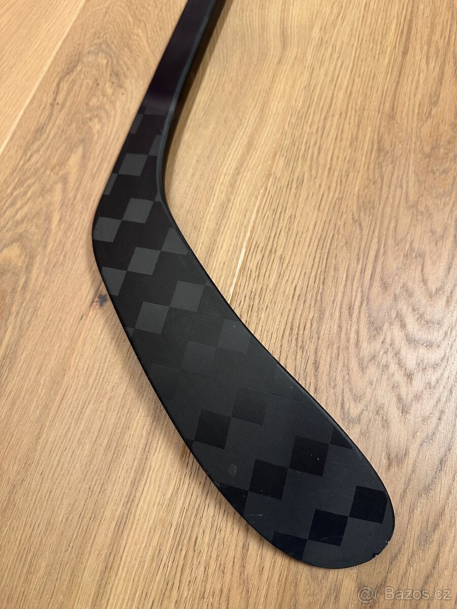 Hokejka CCM Jetspeed FT8S INT flex 55 P28 pravá - 6