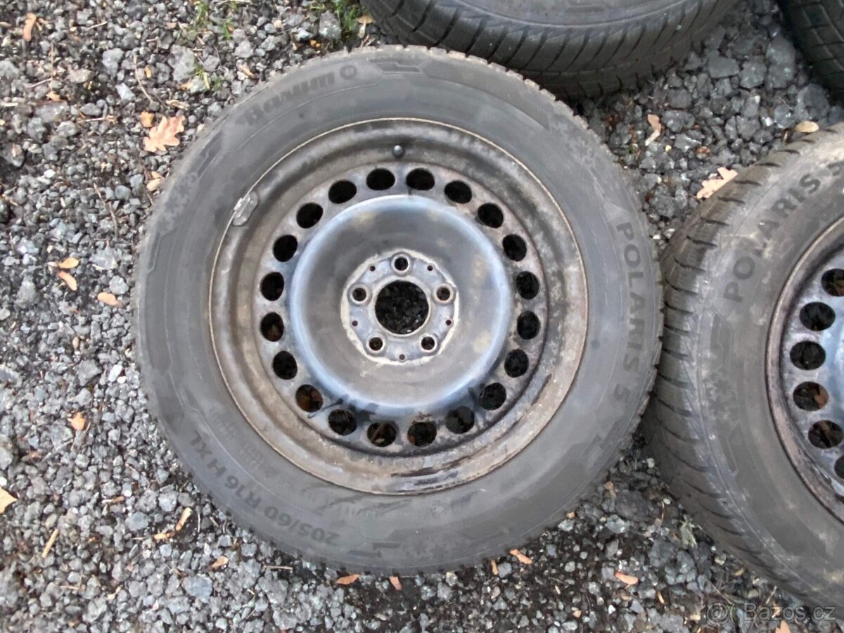 96. sada zimní kola 205/60/16 5x112 Mercedes E - 6