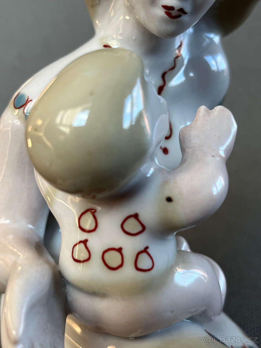 Porcelánová soška Matka a dítě 17 cm, Polonne USSR - 6