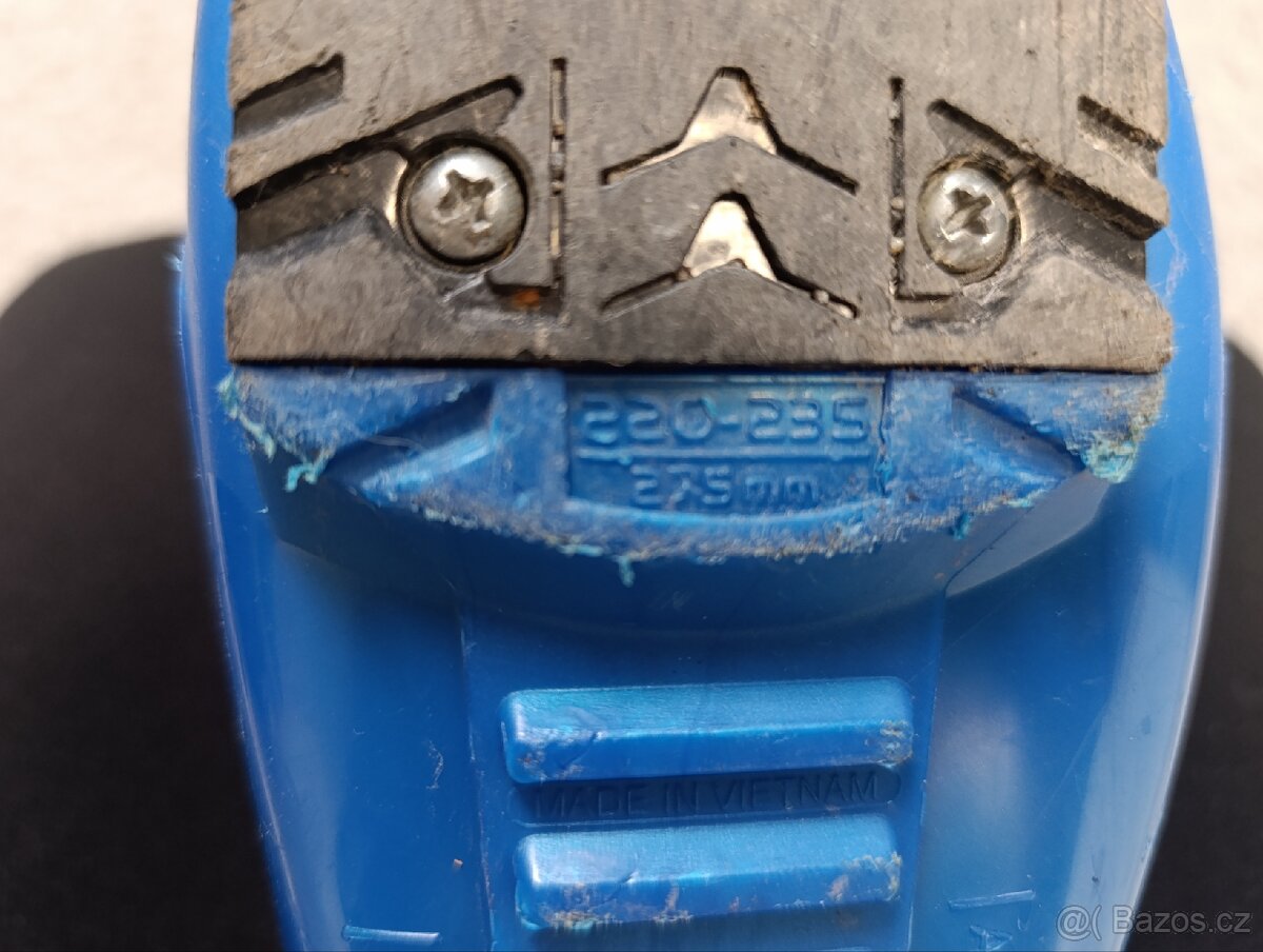 Lyžáky různé velikosti - 6