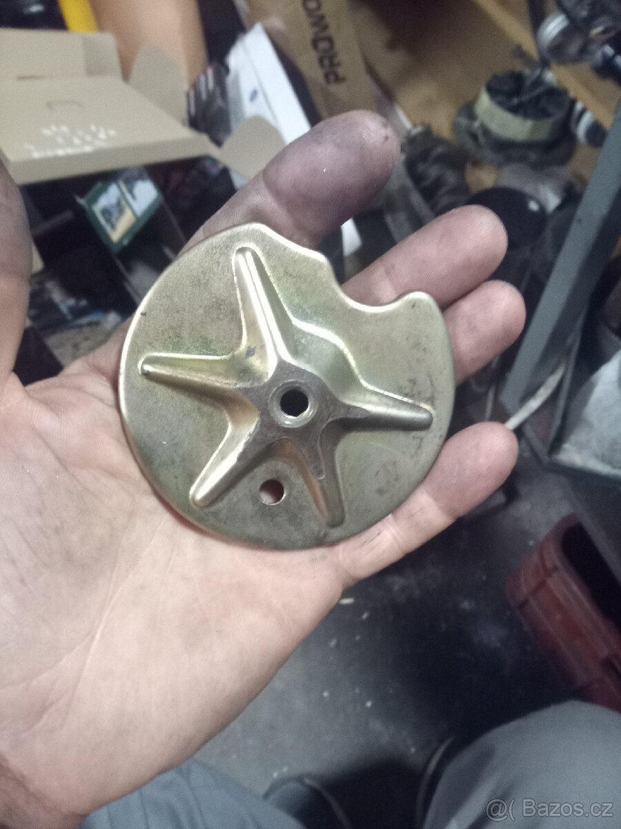 Víko sekundáru Yamaha YZF750R - 6