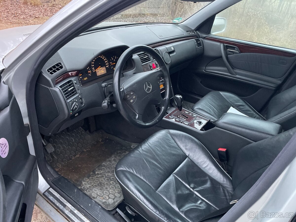 W210 220cdi 105kW automat 2003 - 6