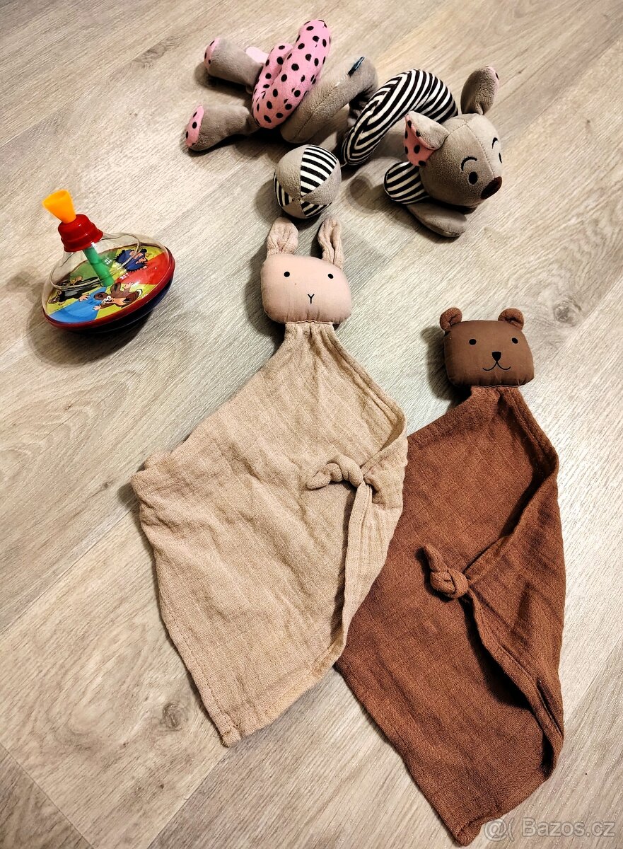 Hračky pro malé děti - 6