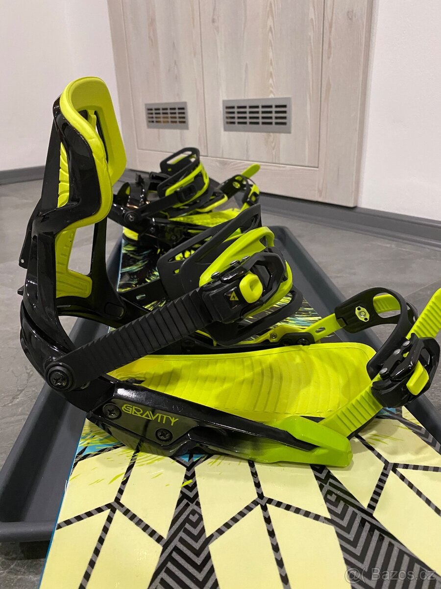 Snowboard + vázání Gravity - 6
