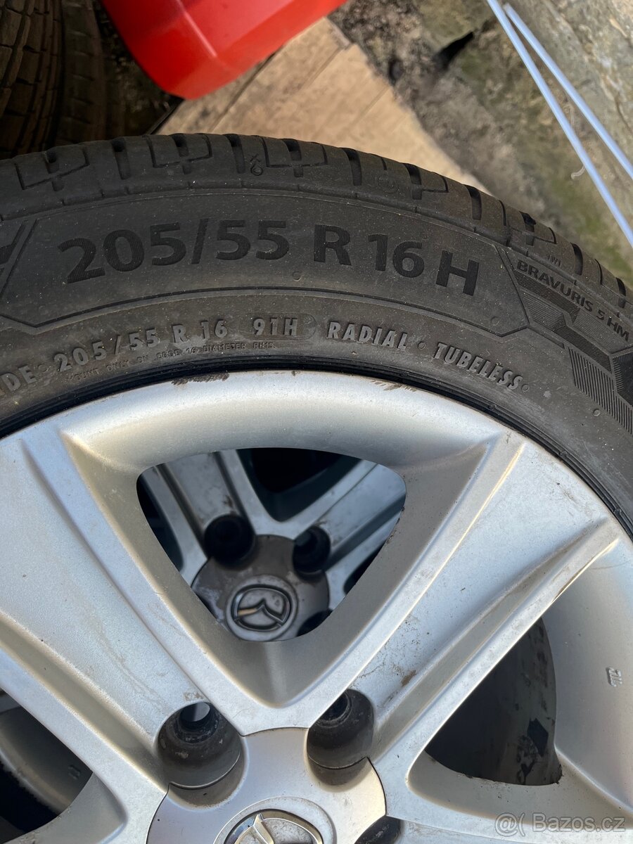 Gumy 205/55R16 - 6