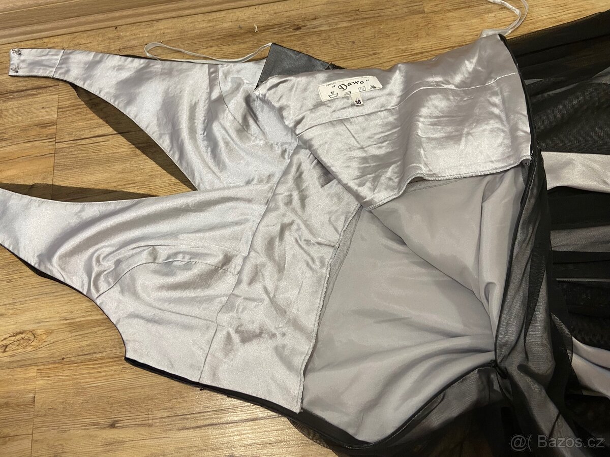 Šaty odhalené záda - 6