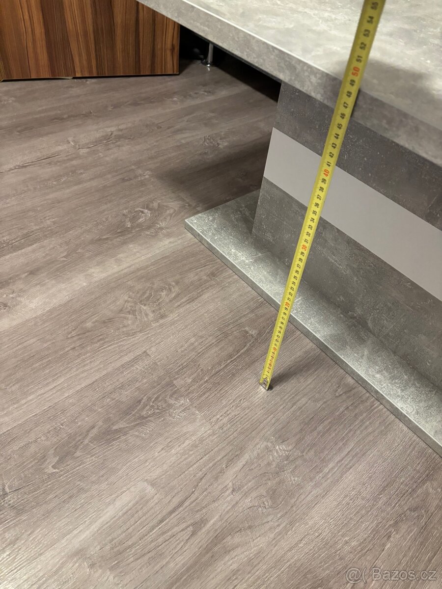 Konferenční stůl - 6