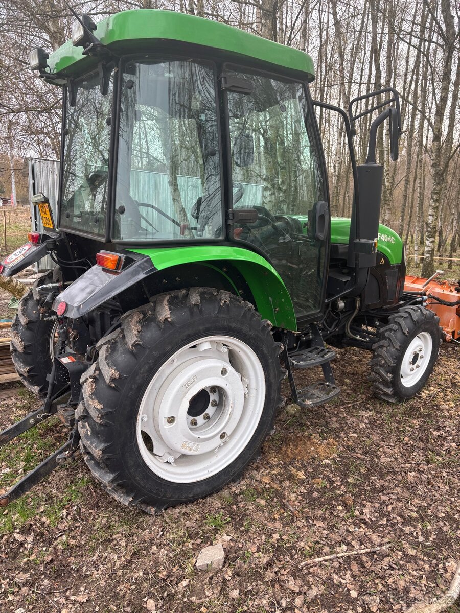 Malotraktor YTO MF 404 - 6