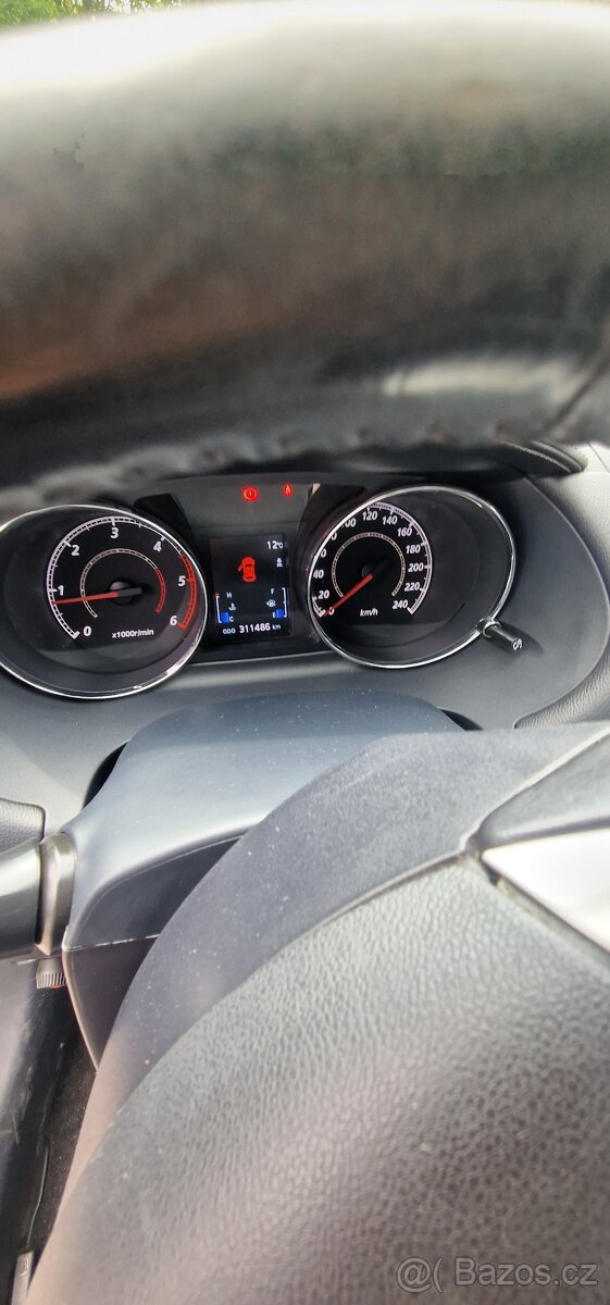 Peugeot 4007 2.2Hdi 115kw 2012 7míst 4x4 - 6