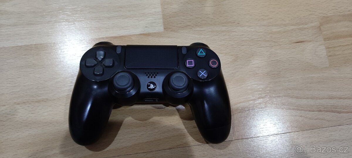 Prodám PS4 Slim 1 TB po vyčištění a přepastování - 6