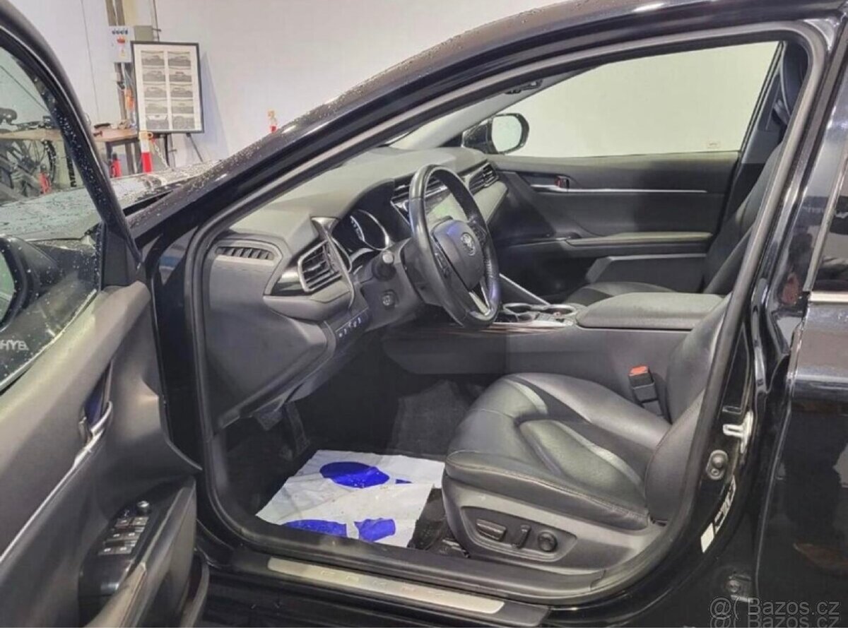 Toyota Camry 2.5 Hybrid Executive 10.2020 - 6