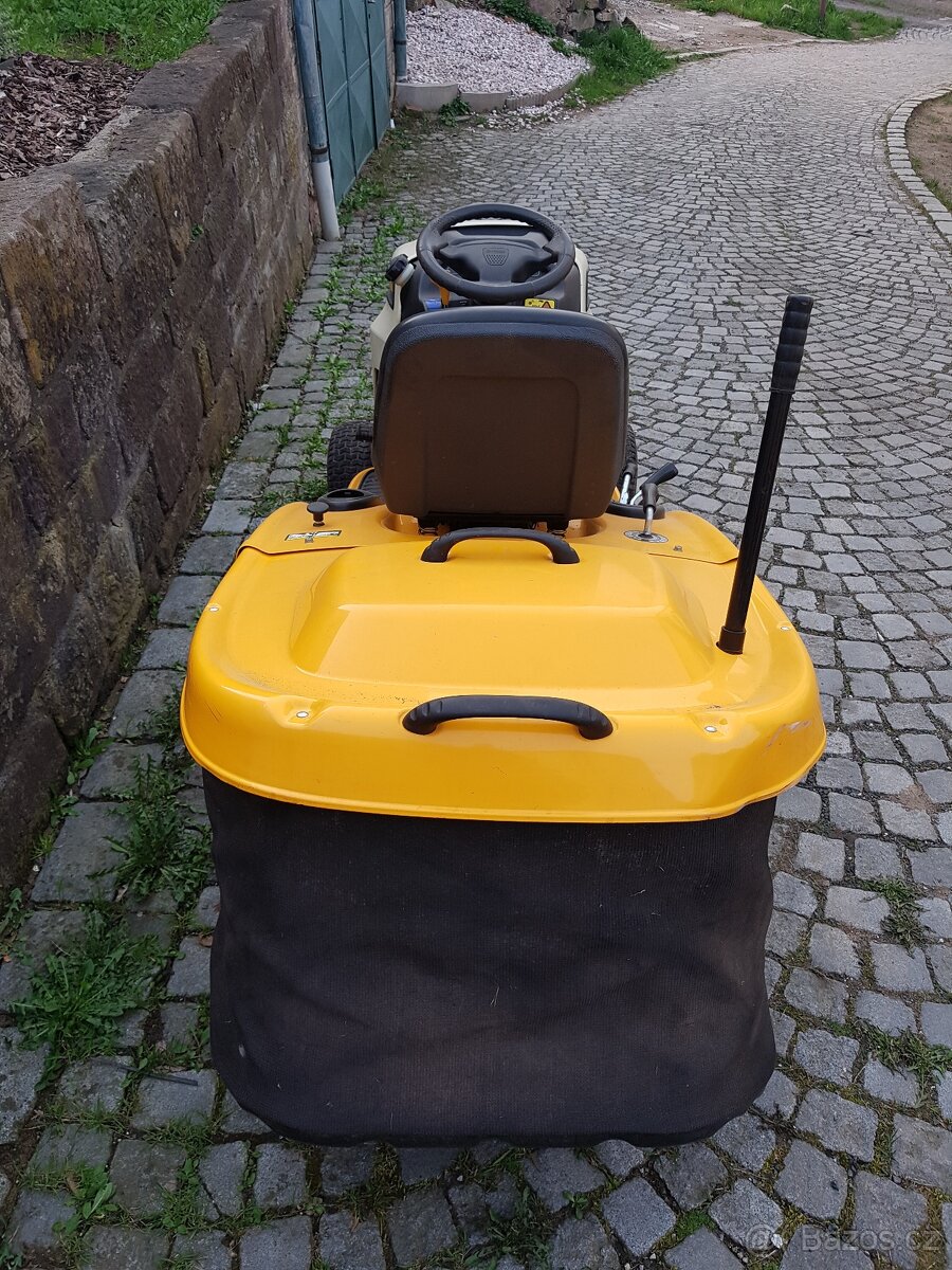 Zahradní traktor Cub Cadet CC 1019 HN - 6