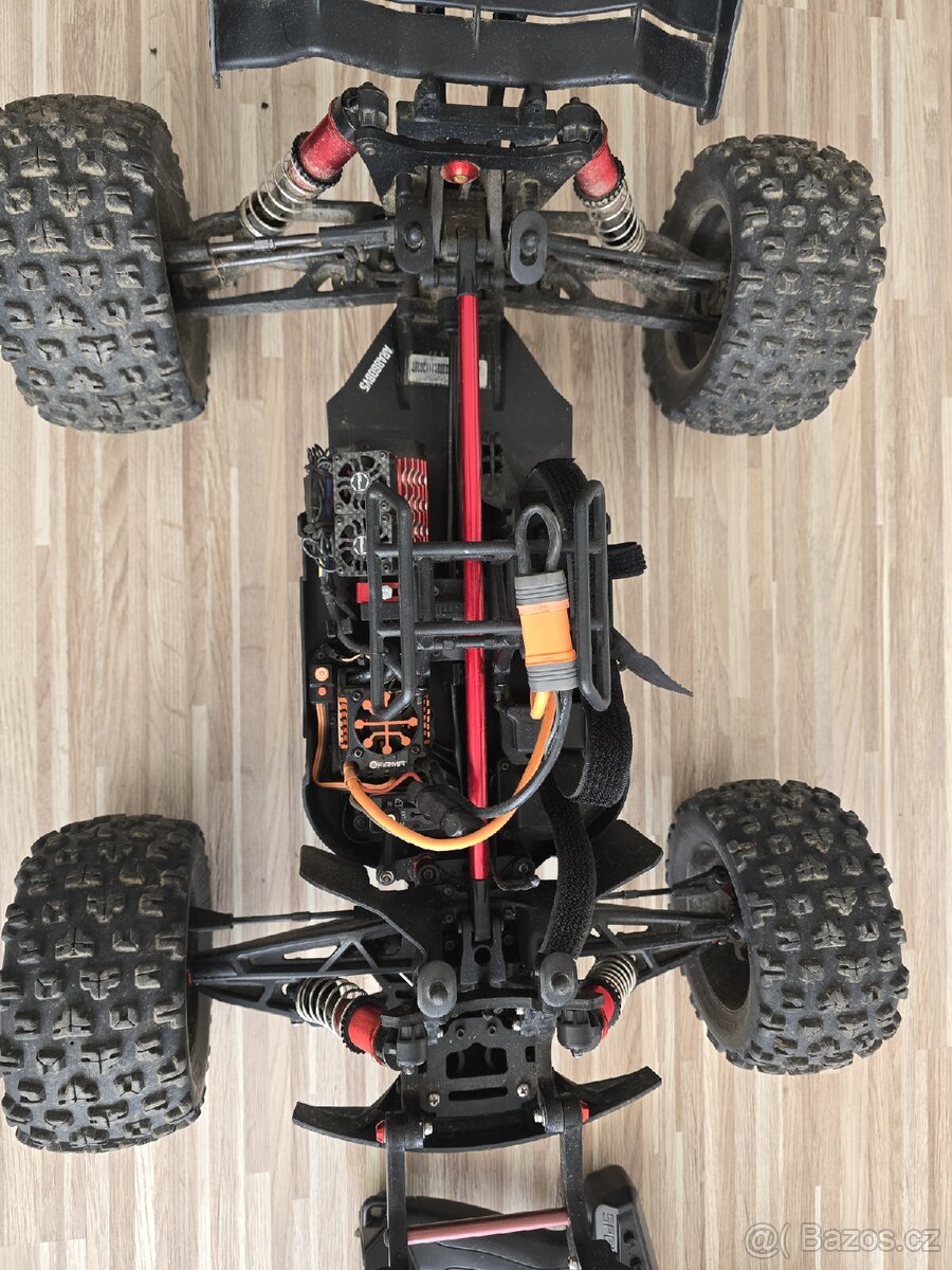 Arrma Kraton 6S s bateriemi - 6