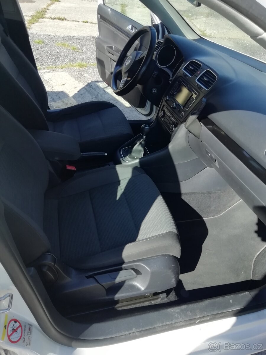 VW Golf 6 kombi 1,6 Tdi 77 kw - 6