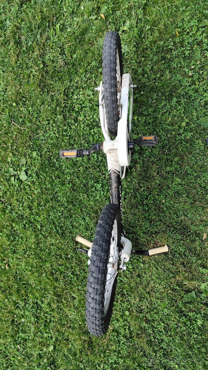 Ghost Race Powerkid 16" s kolečky a tažnou tyčí Trail Gator - 6