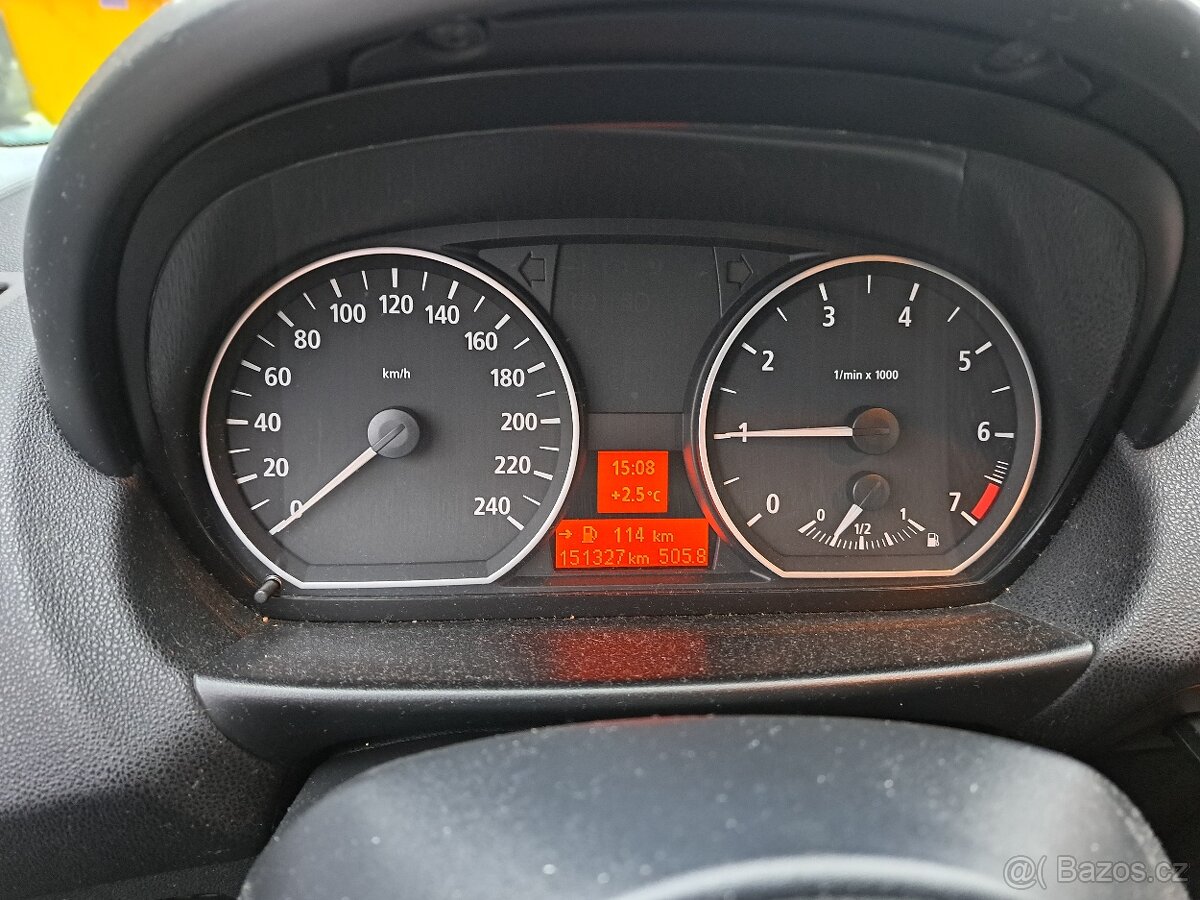 Prodám BMW 1.Model 116L r.v 2005 - 6