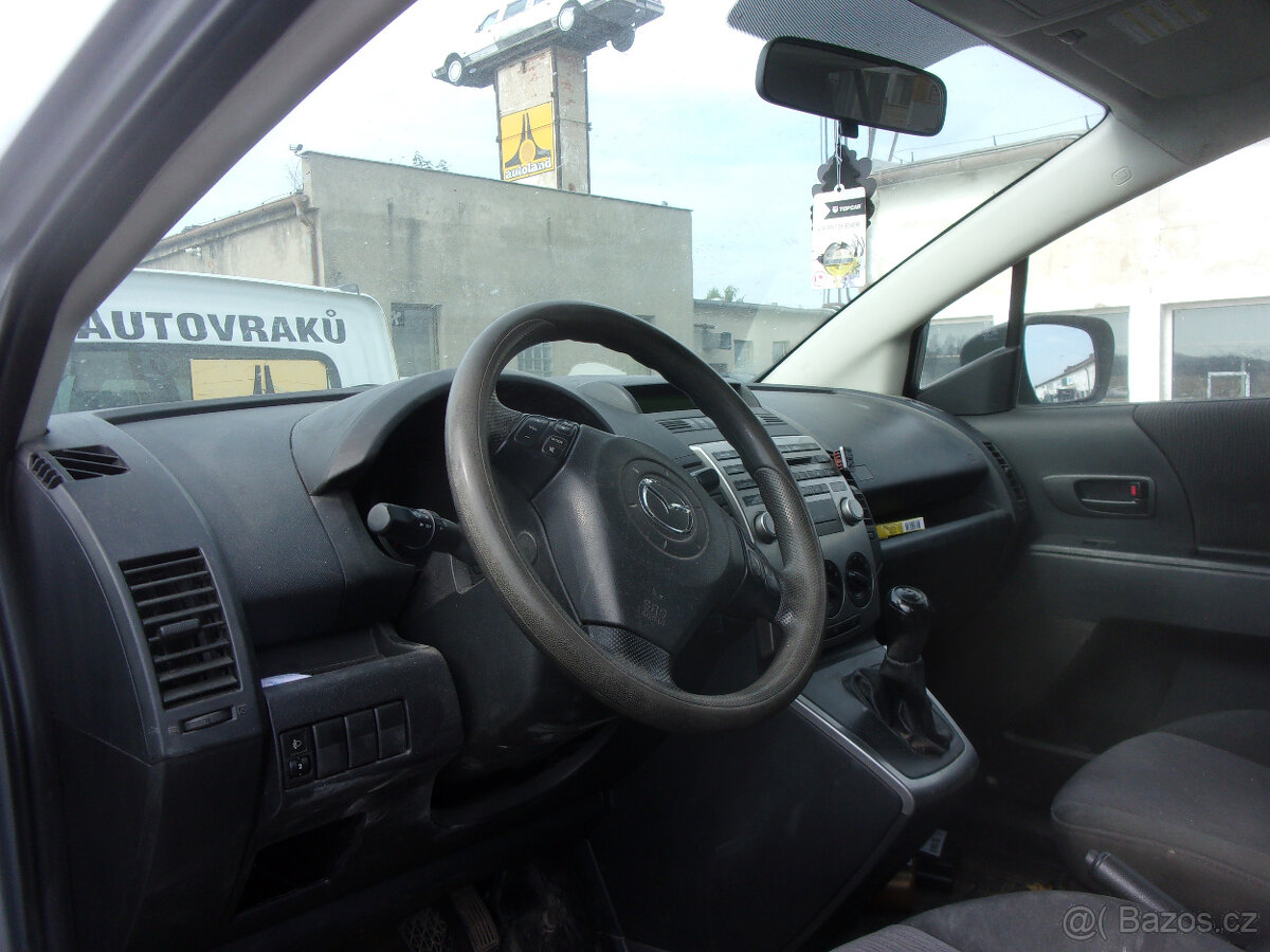 Mazda 5 - 6