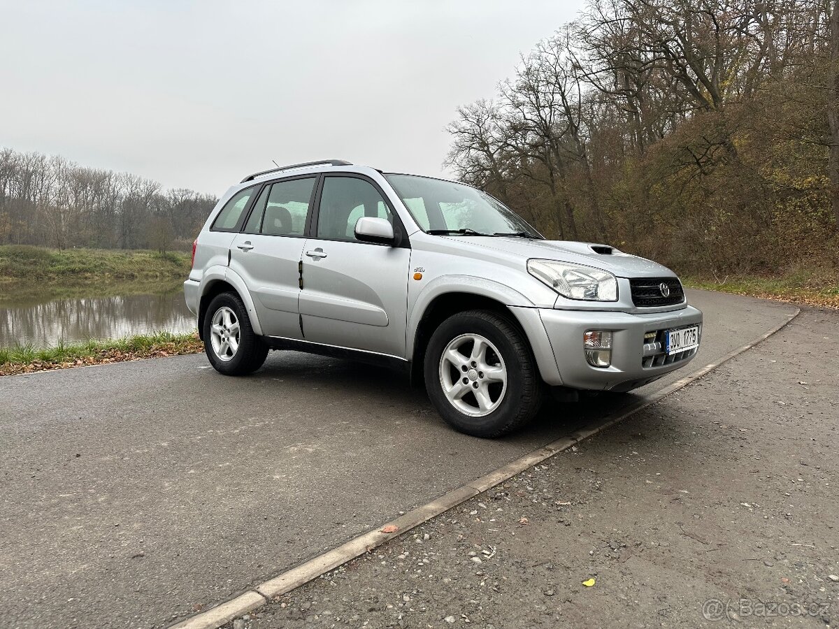 TOYOTA Rav4 2.0 D4D 4x4 Zachovalá - 6