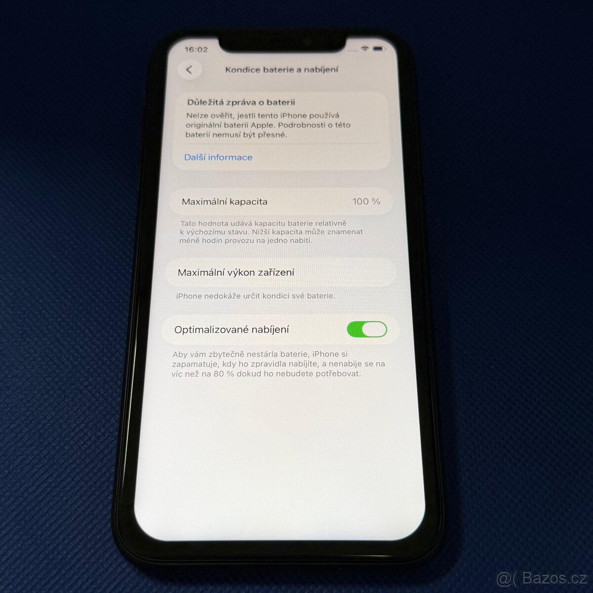 iPhone 11 64GB Black, pěkný stav - 6
