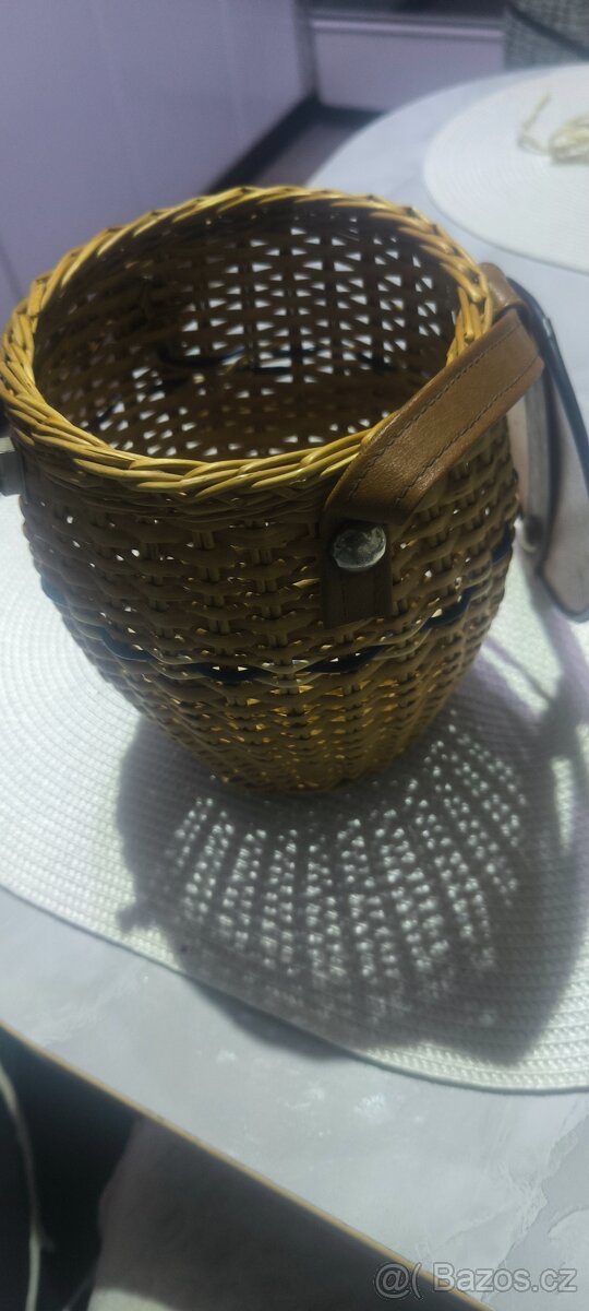 Stará proutěná kabelka - 6