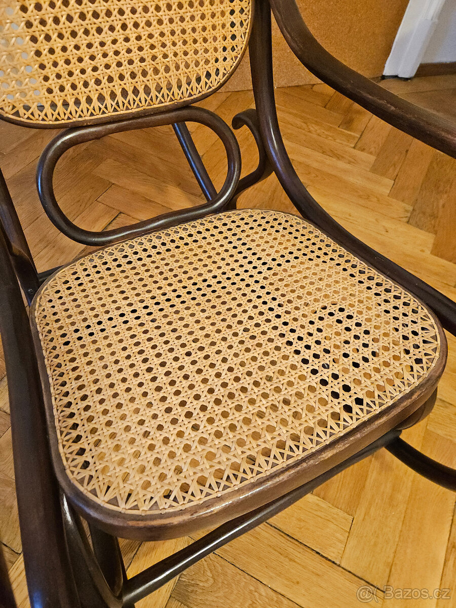 Dvě houpací křesla Thonet - 6