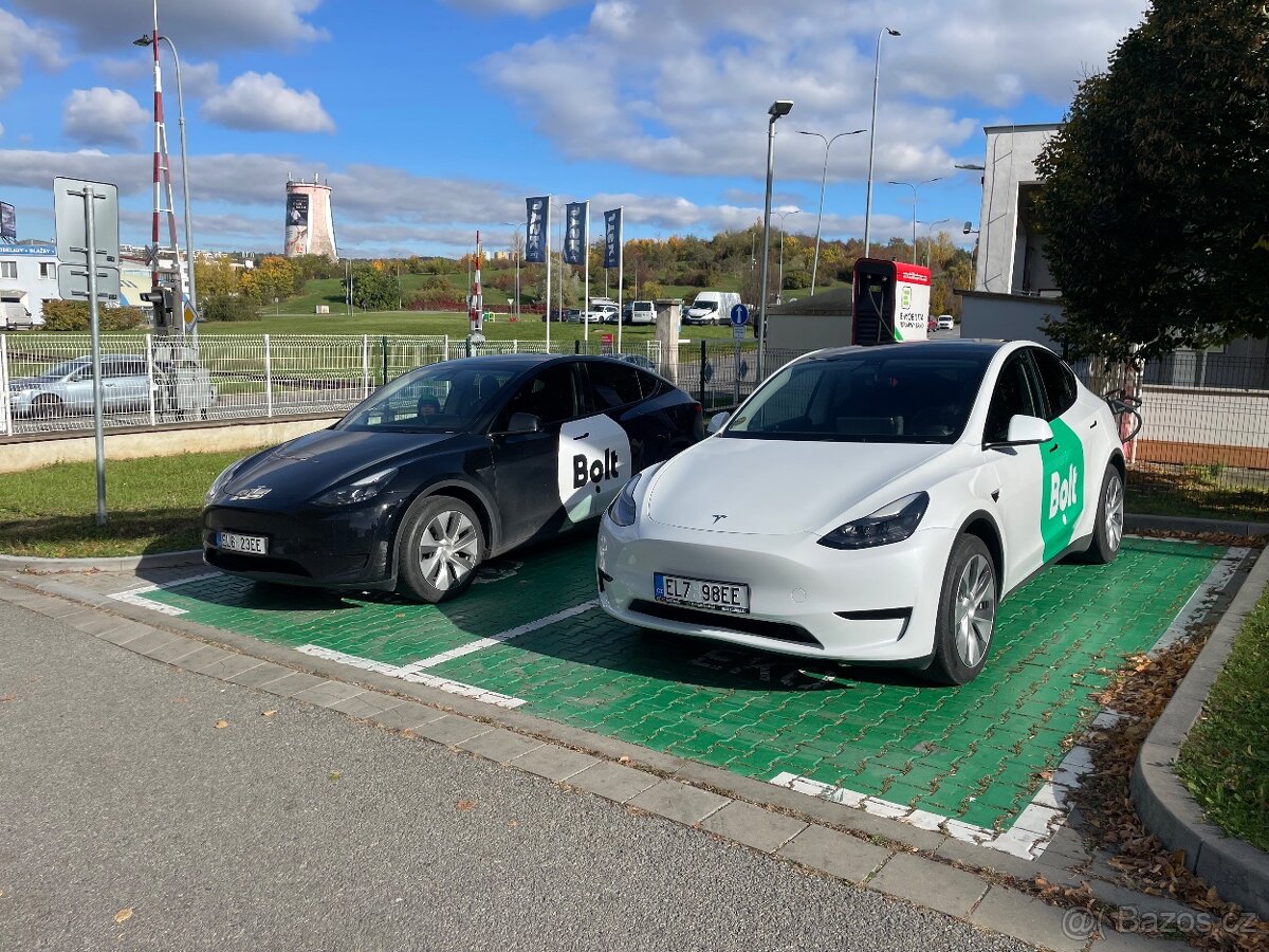 Tesla Taxi Brno Bolt - 6