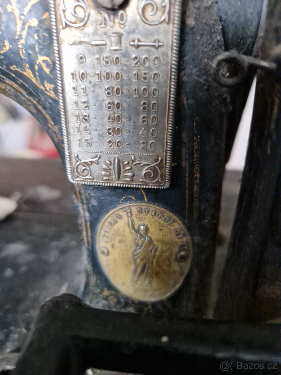 Retro šicí stroj - 6