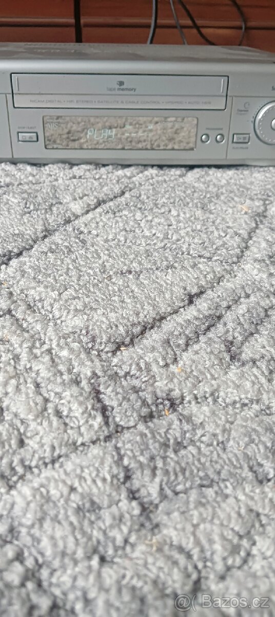 Videorekordér Thomson - 6