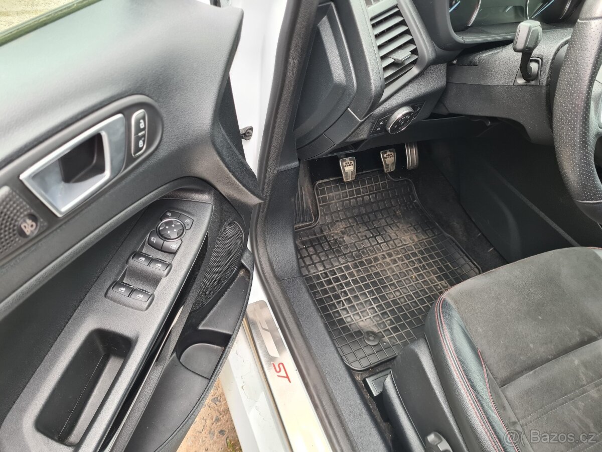 Ford ECOSPORT 1.0 ST Line_92 kW - 6