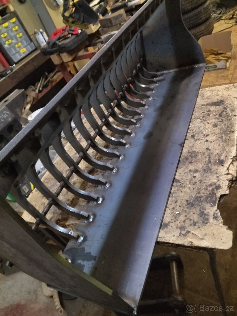 příslušenství k bagrům,trny,prosívací lžíce,hrábě - 6