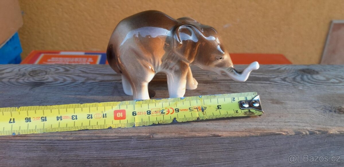 A28 Stará porcelánová soška slůněte slon DUX - 6
