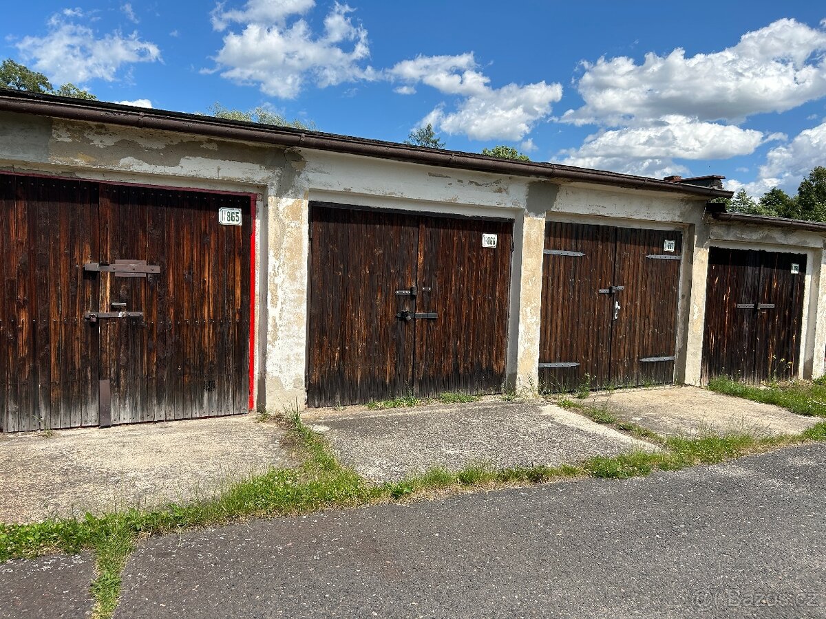 Litvínov, družstevní garáž na Pavlu - 6