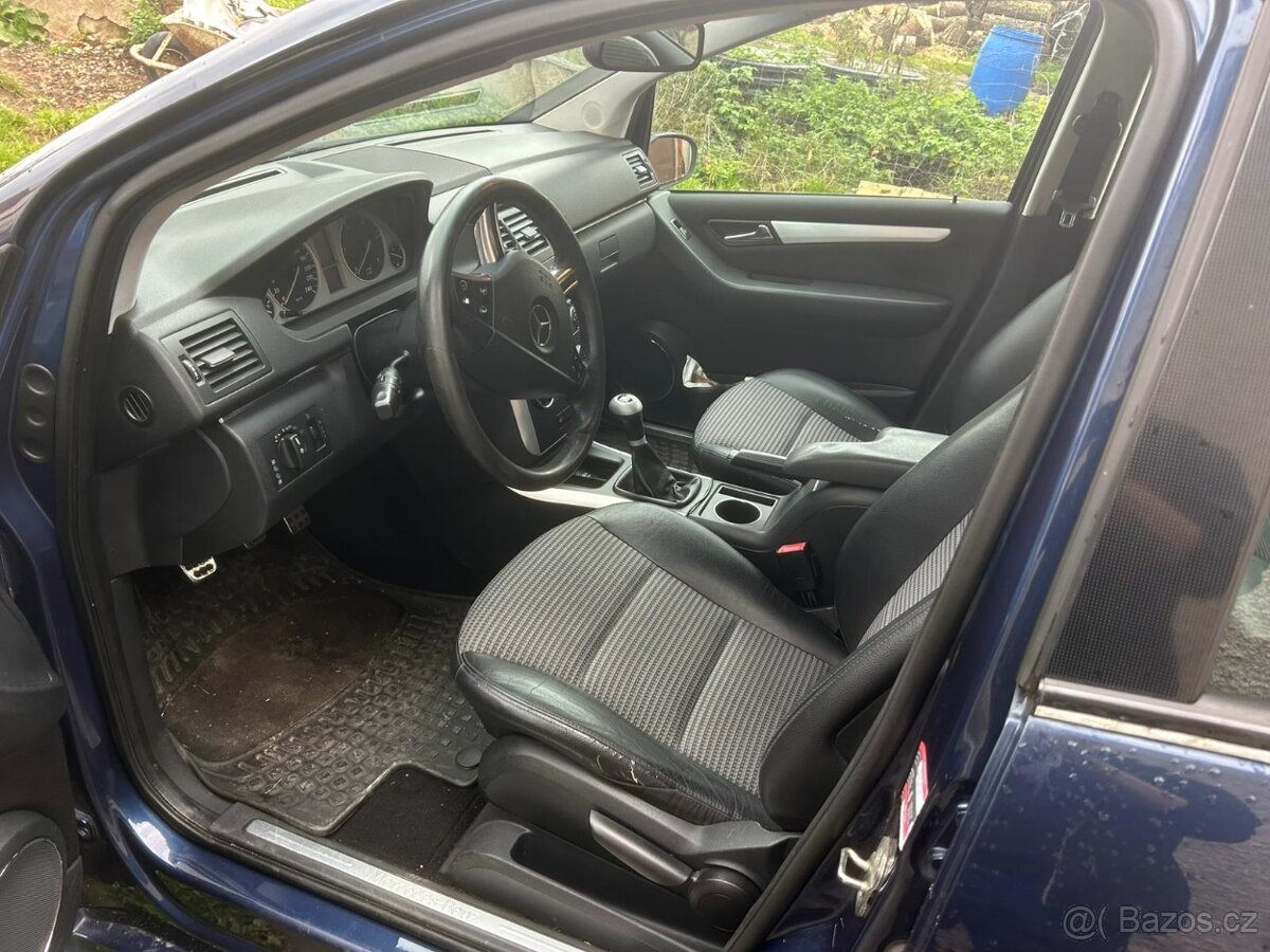 Mercedes Benz B W245 180 CDI - 6