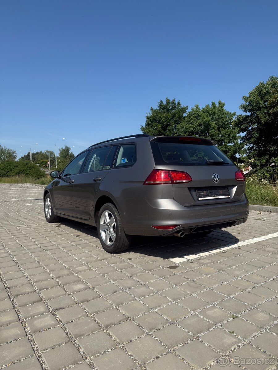 Volkswagen Golf 7 variant 1,6 TDI 81KW. Tažné,NAVI, LED - 6