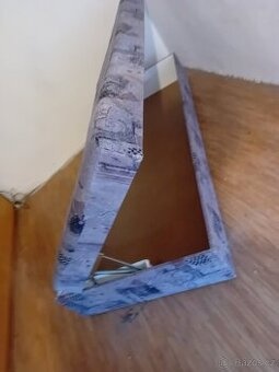 Postel s úložným prostorem - 6