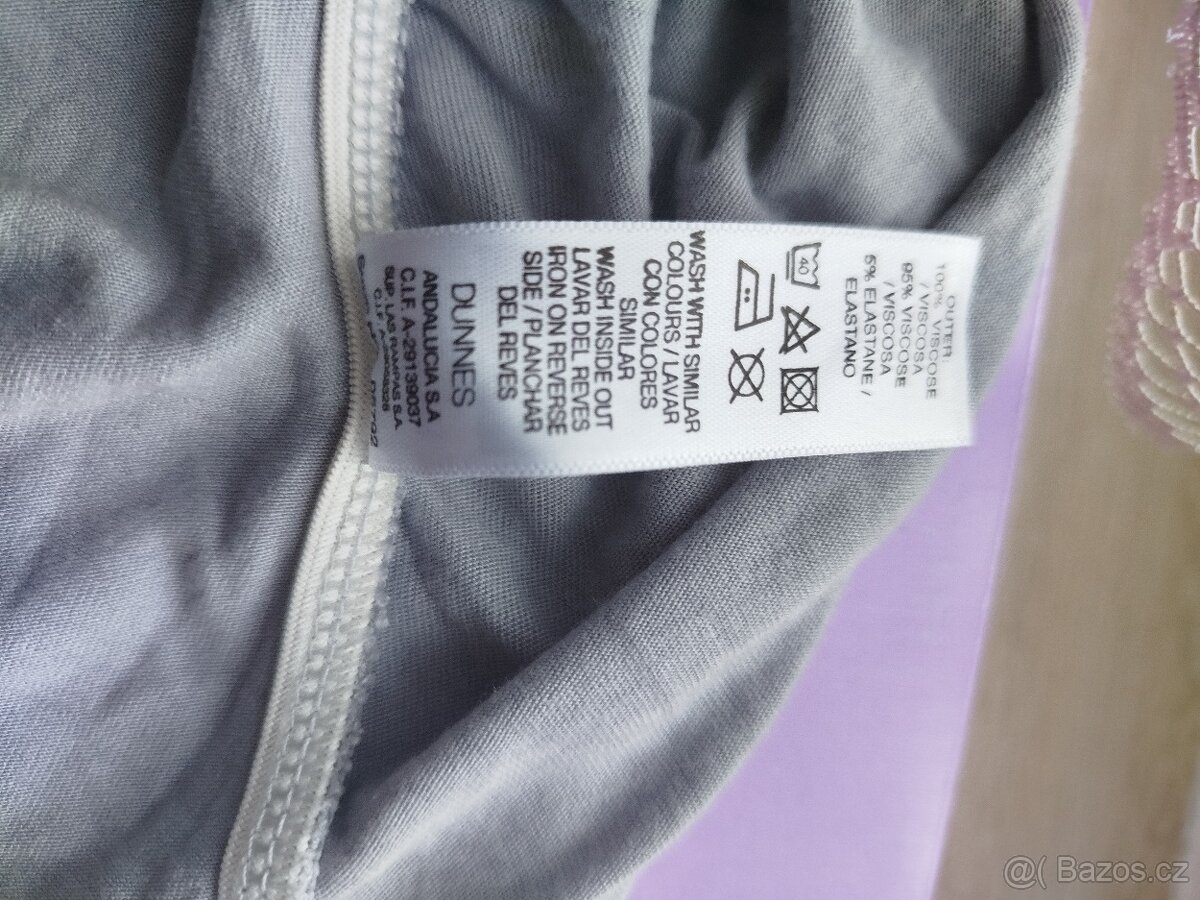 Tričko se zajímavým prostřihem - 6