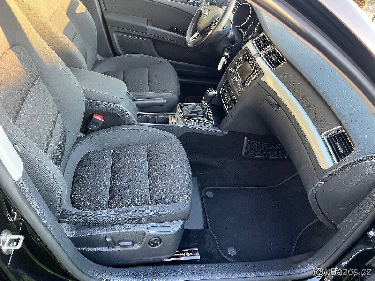 Škoda Superb 2 125kW 2.0 tdi DSG F1 2015 149000km - 6