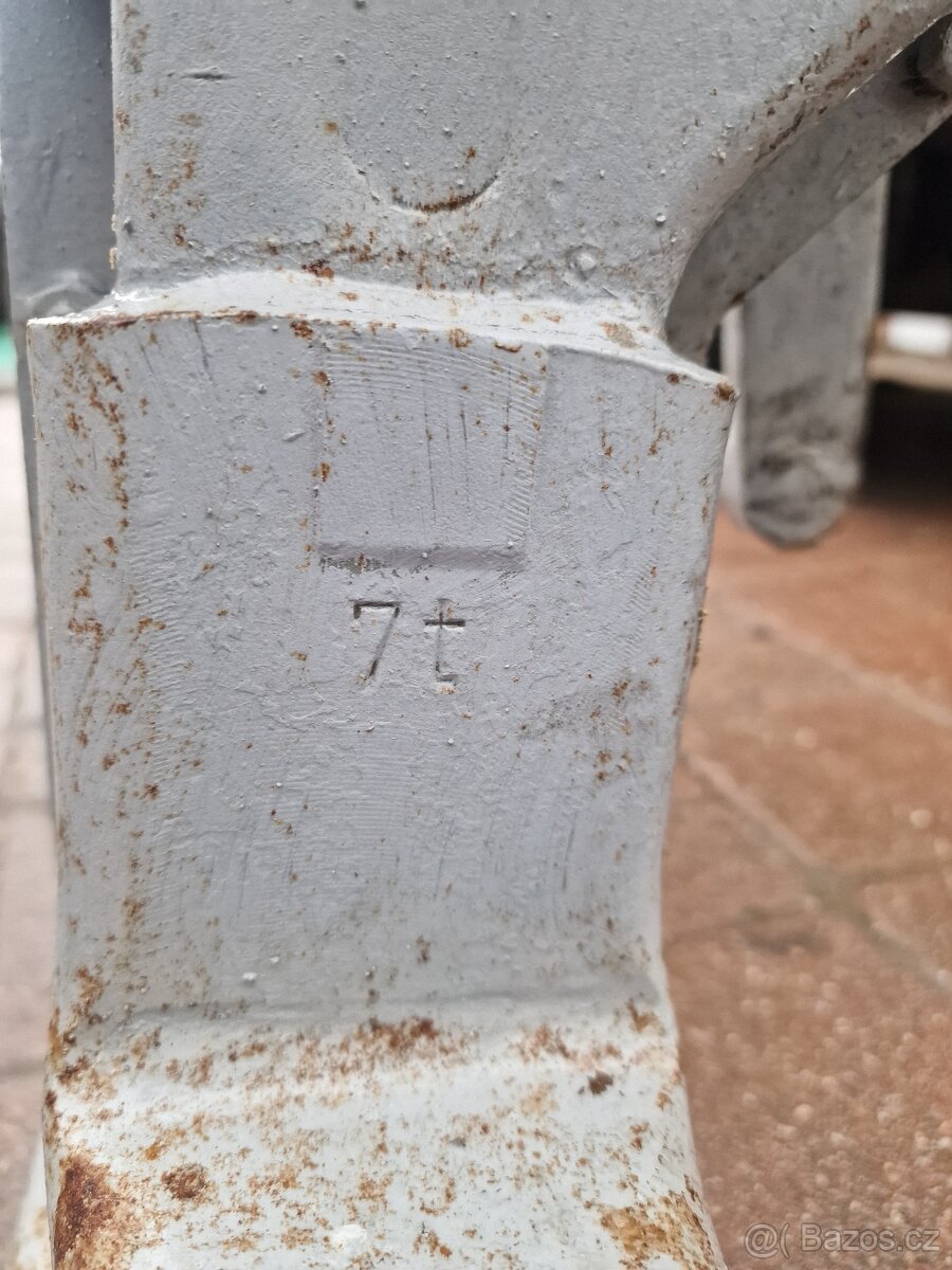 Hřebenovy zvedak 7t. 7t .3.5 t. - 6