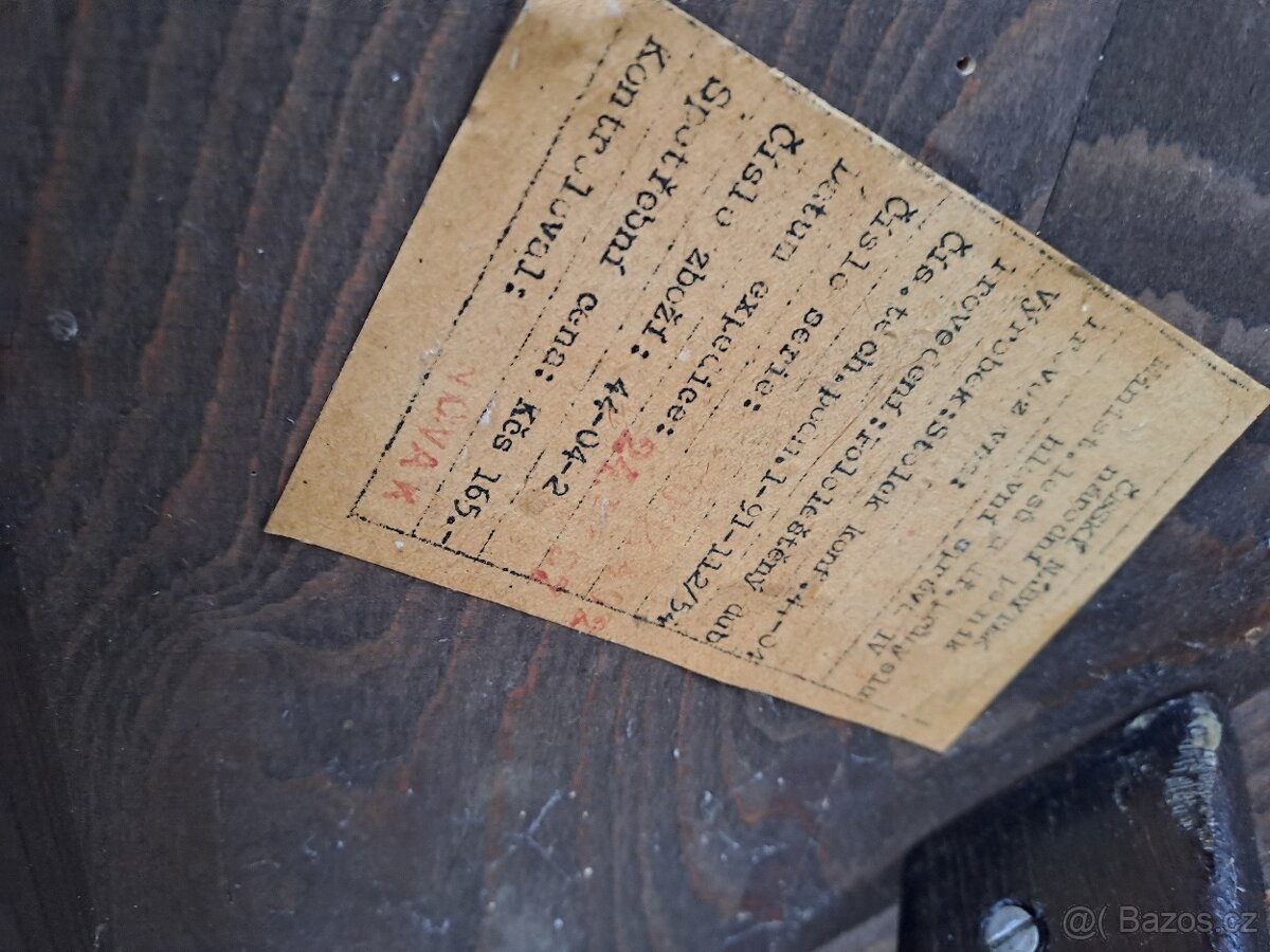 konf. stolek J. HALABALA - pavouk - 6