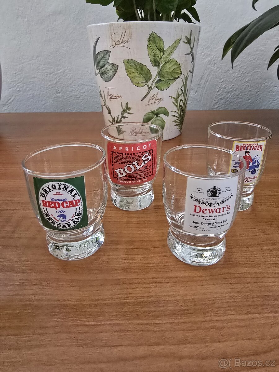 6 retro panákovek - 6