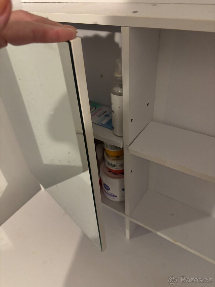 Toaletní stolek - 6