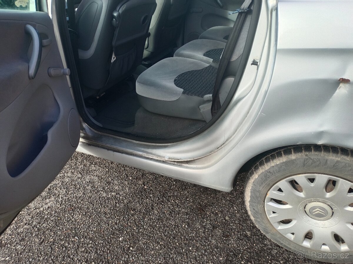 Citroen Xsara Picasso 2010 - 6