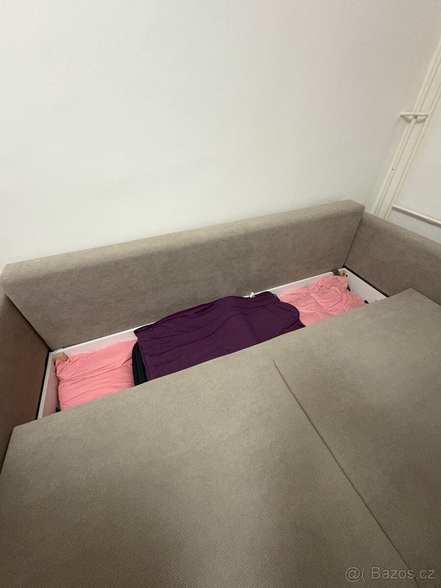 Rozkládací gauč - 6