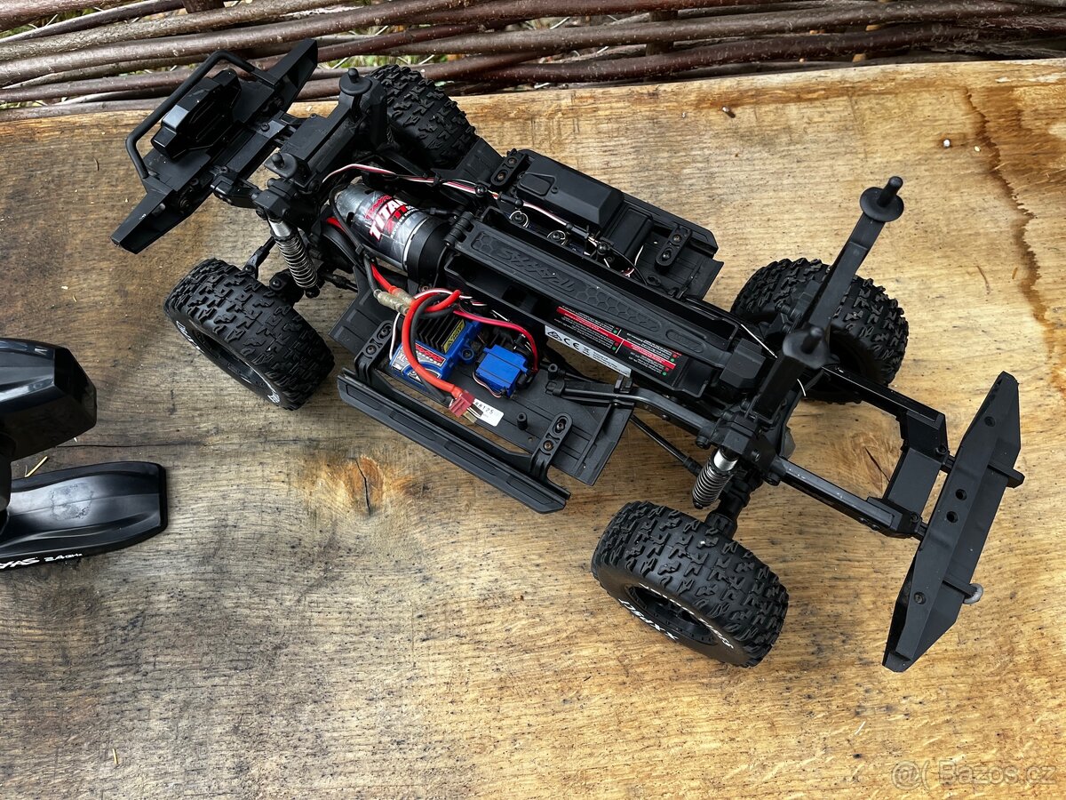 Traxxas TRX-4 Land Rover Defender 1:10 - 6