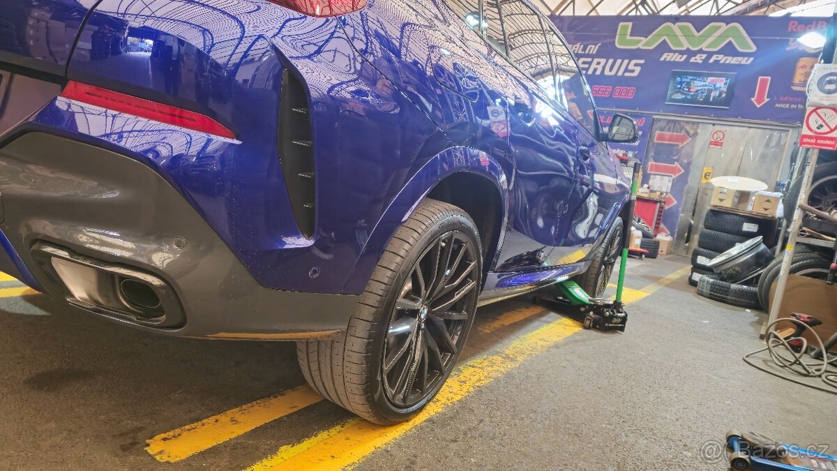 Nové sada 21"alu design BMW X5/X6 se zimními pneu 275+315R2 - 6