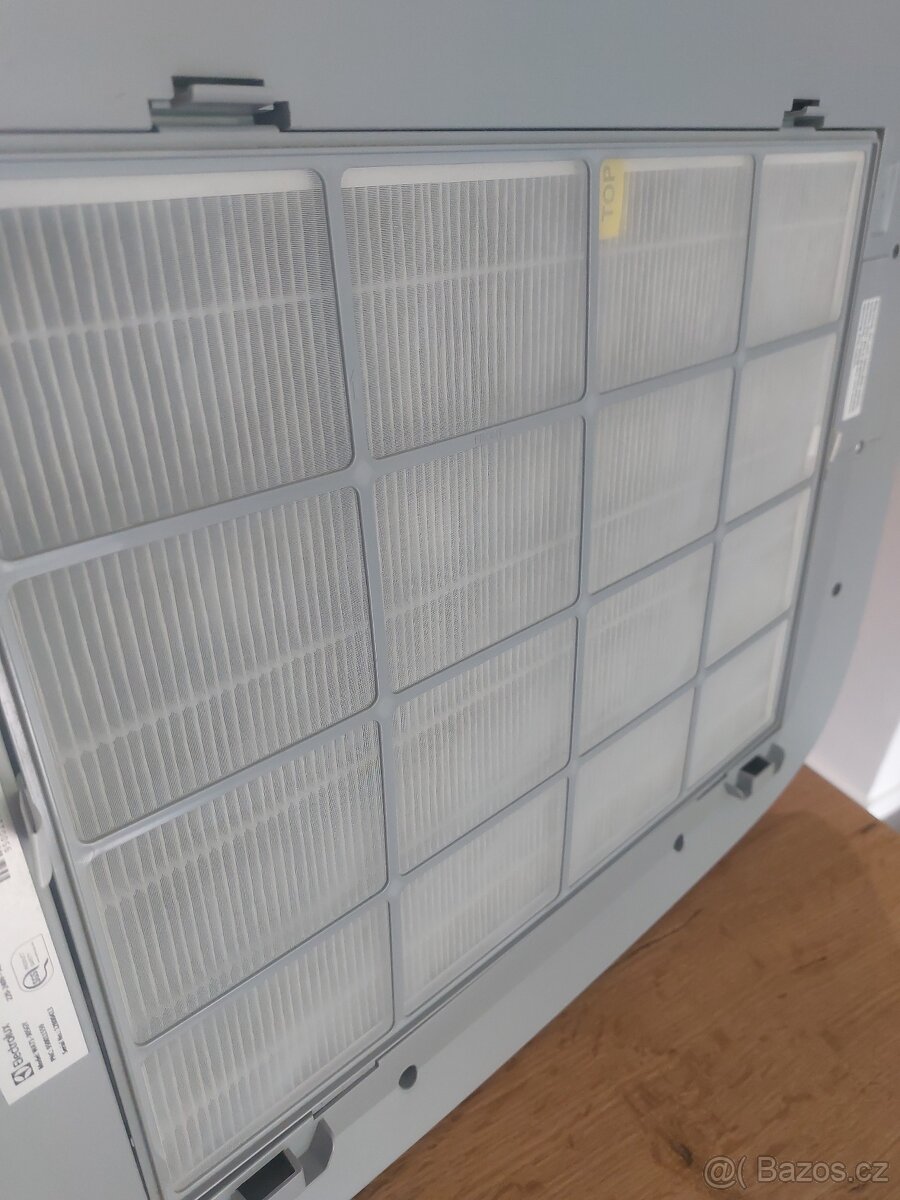 Čistička vzduchu Elektrolux - ČISTÝ STAV - 6